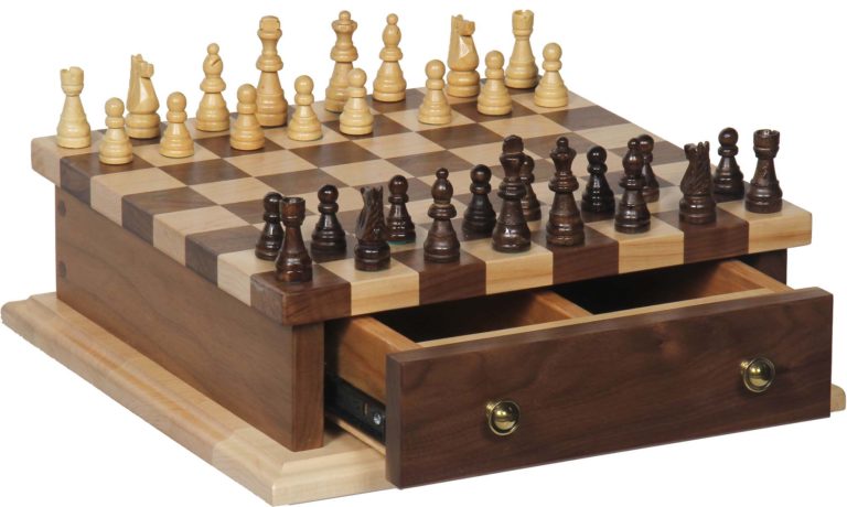 Amish Large Checkerboard Showing Pieces