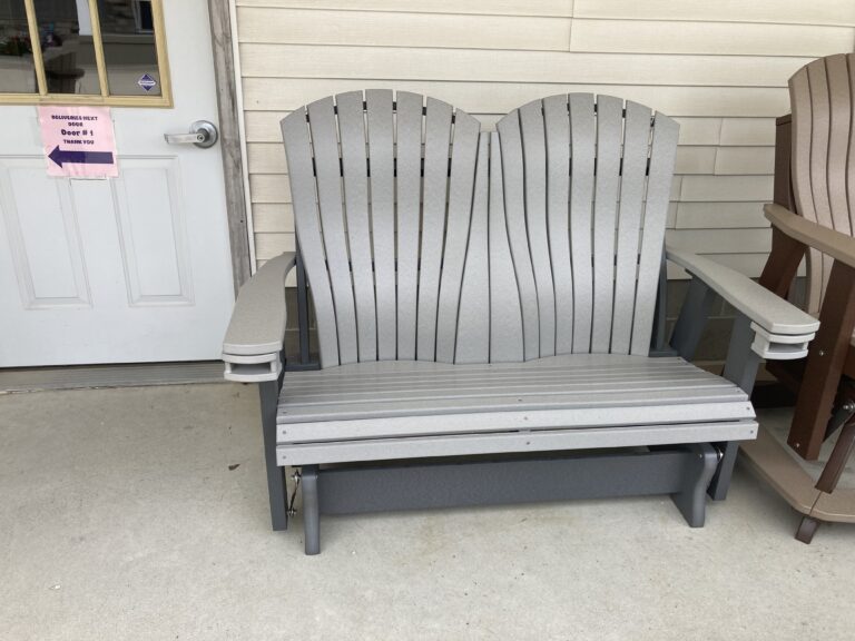 Custom 4' Comfort Back Glider with Cupholder